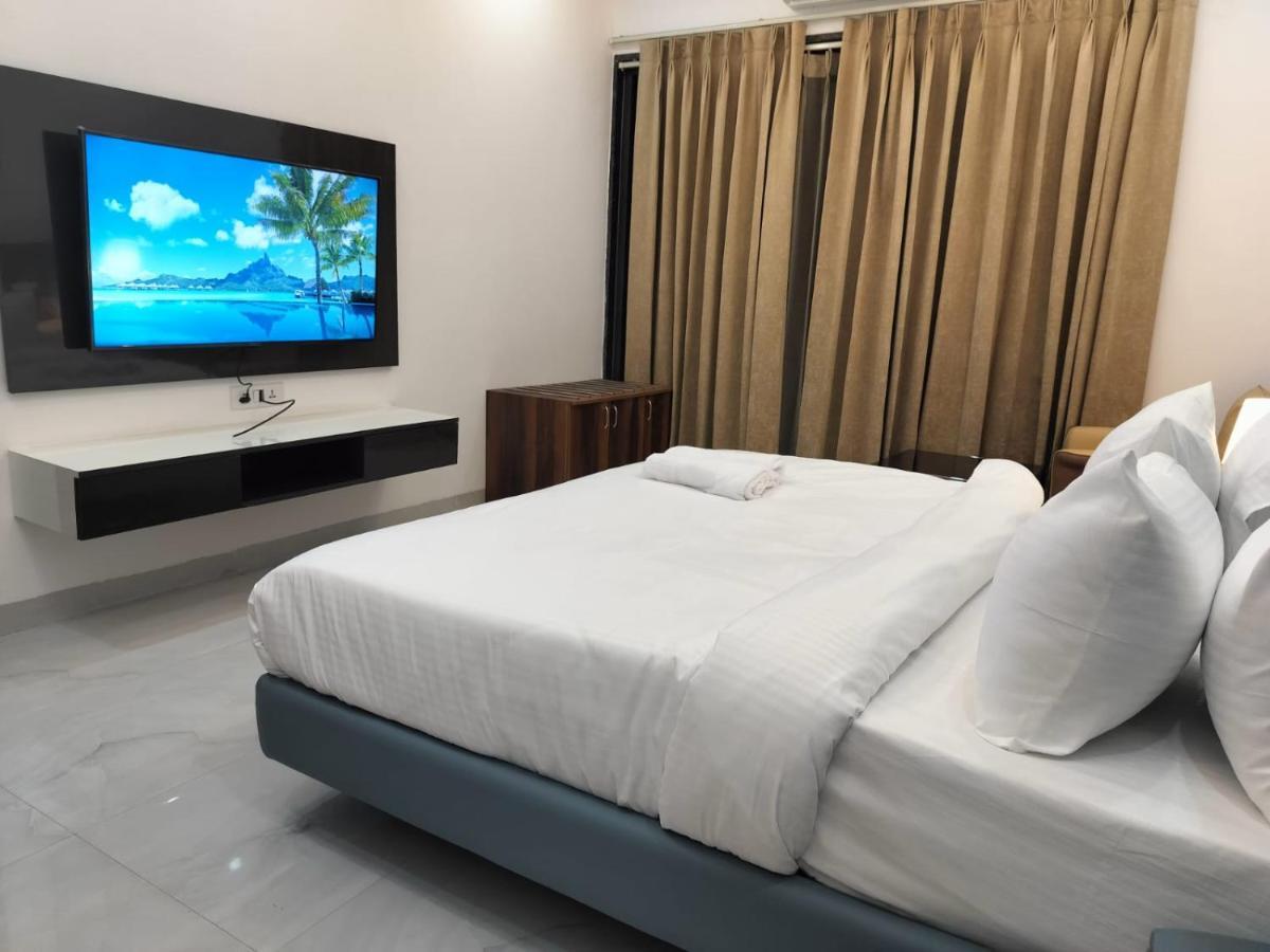 Hotel Elite 32 Avenue - Near Google Building Ґурґаон Екстер'єр фото